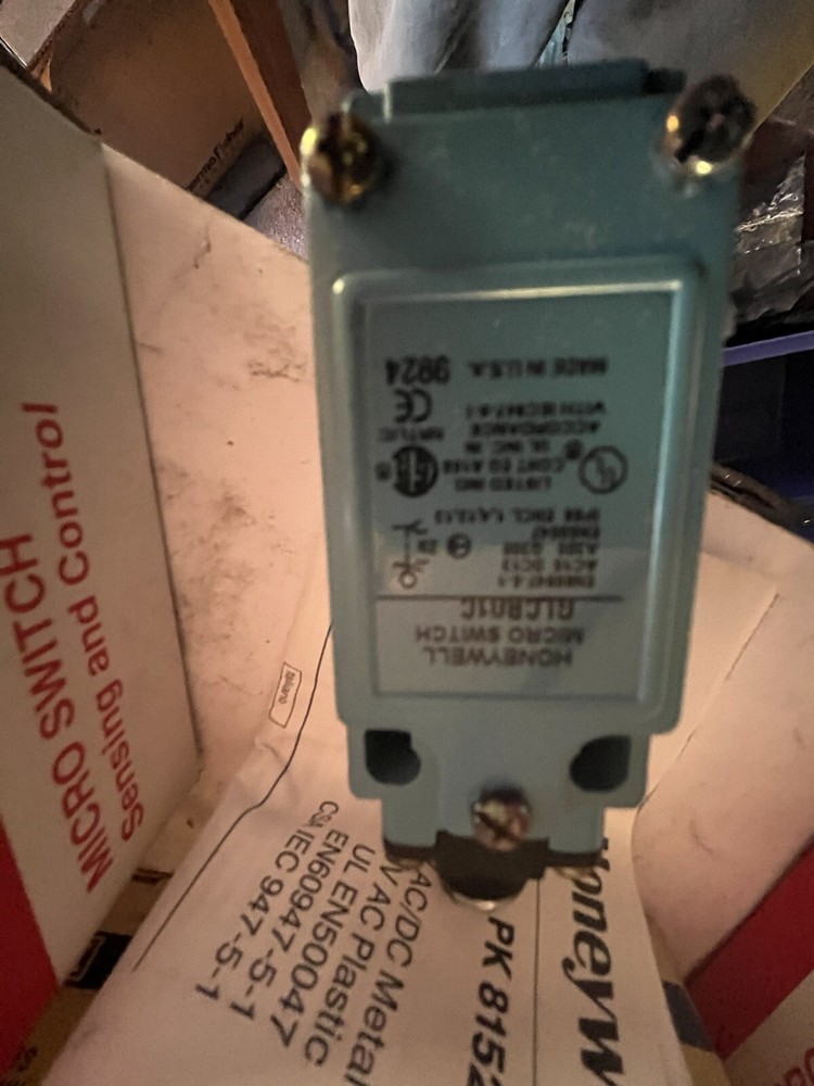 HONEYWELL GLCBO1C MICROSWITCH New