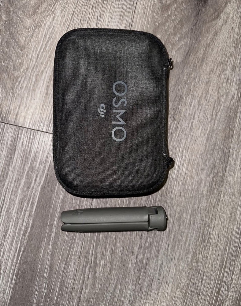 DJI Osmo Mobile 3 + Tripod