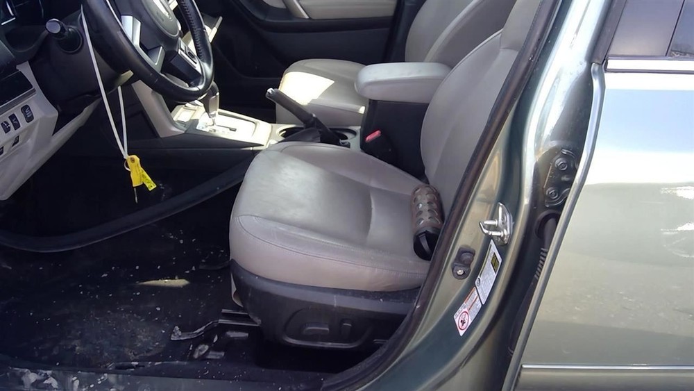 FORESTER 2018 Glove Box 2129551
