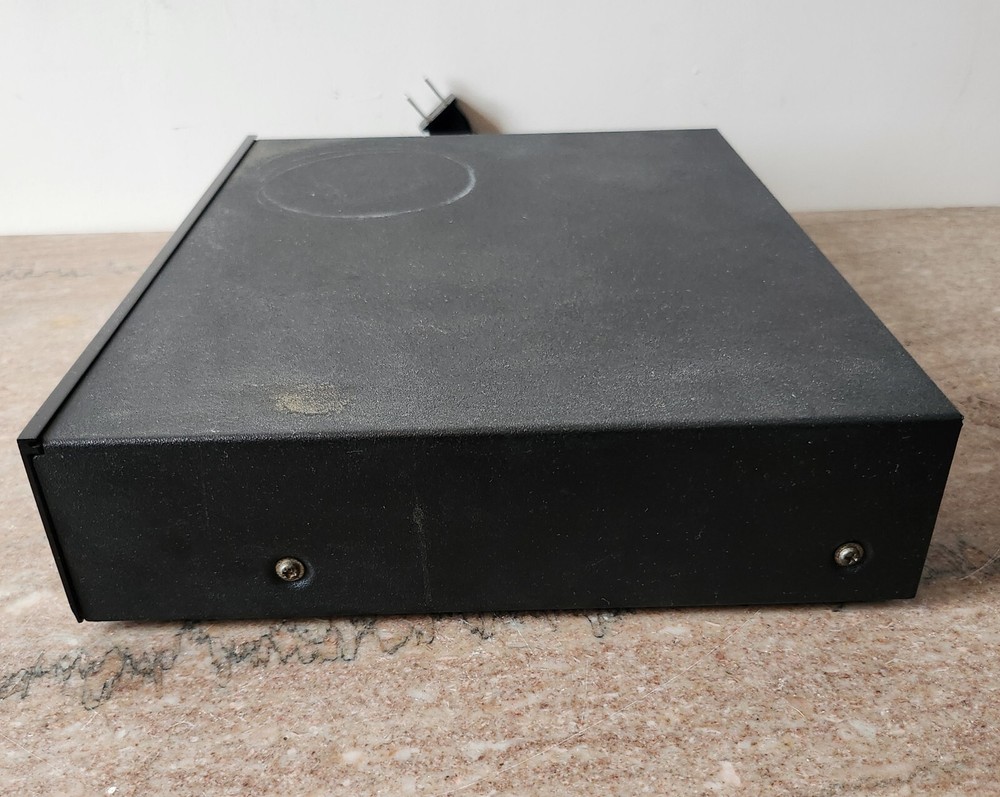NEC Tv Stereo Adaptor SA-84A powers Up