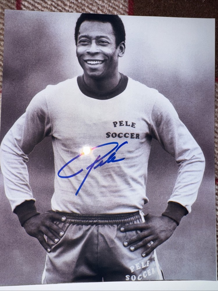 Authentic Signed Pele 8x10 Photo