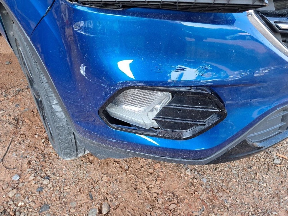 ESCAPE 2017 Glove Box 4795570