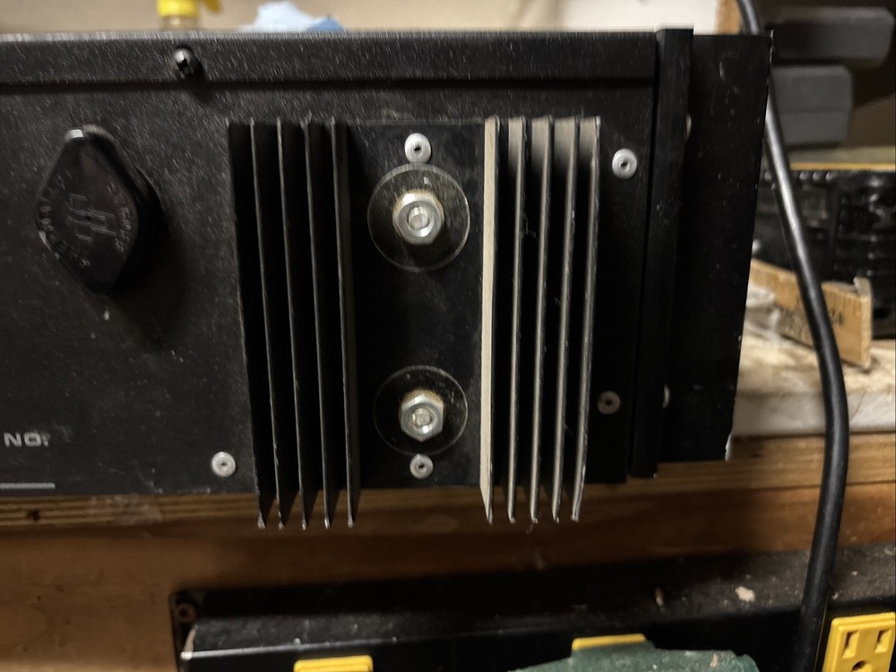 Astron Model RS-10A Regulated Power Supply 10 Amp
