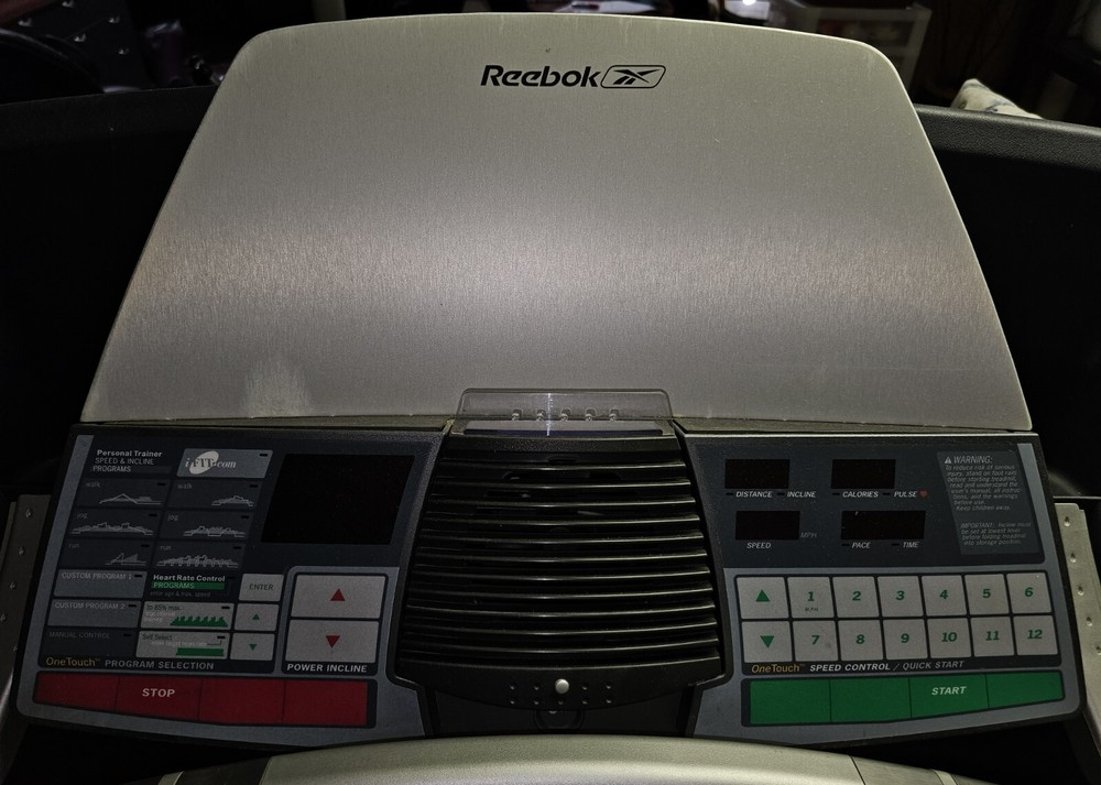 Reebok 5500C FOLDABLE Walking Treadmill Jogging Exercise Machine