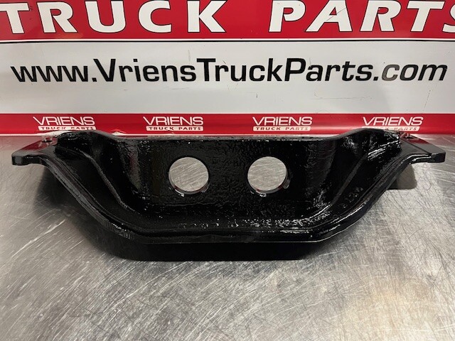 KENWORTH CROSSMEMBER-SUPPORT FRONT ENGINE K107-528