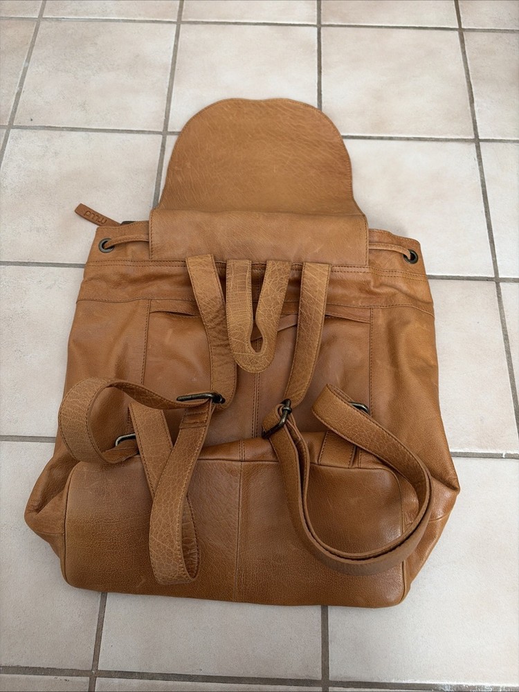 MUUD Leather Backpack Bag
