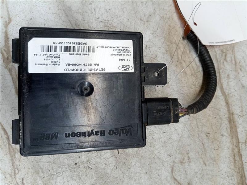 Used Blind Spot Detection System Warning Control Module fits: 2011 Lincoln Mkz D