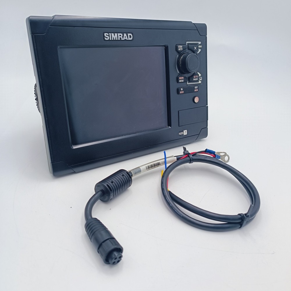 SIMRAD NSS7 Multifunction Chartplotter GPS Radar Display Sounder w/Power Cable