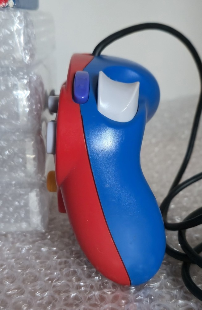 Club Nintendo Mario Gamecube Controller Limited Edition GameCube Boxed Japan