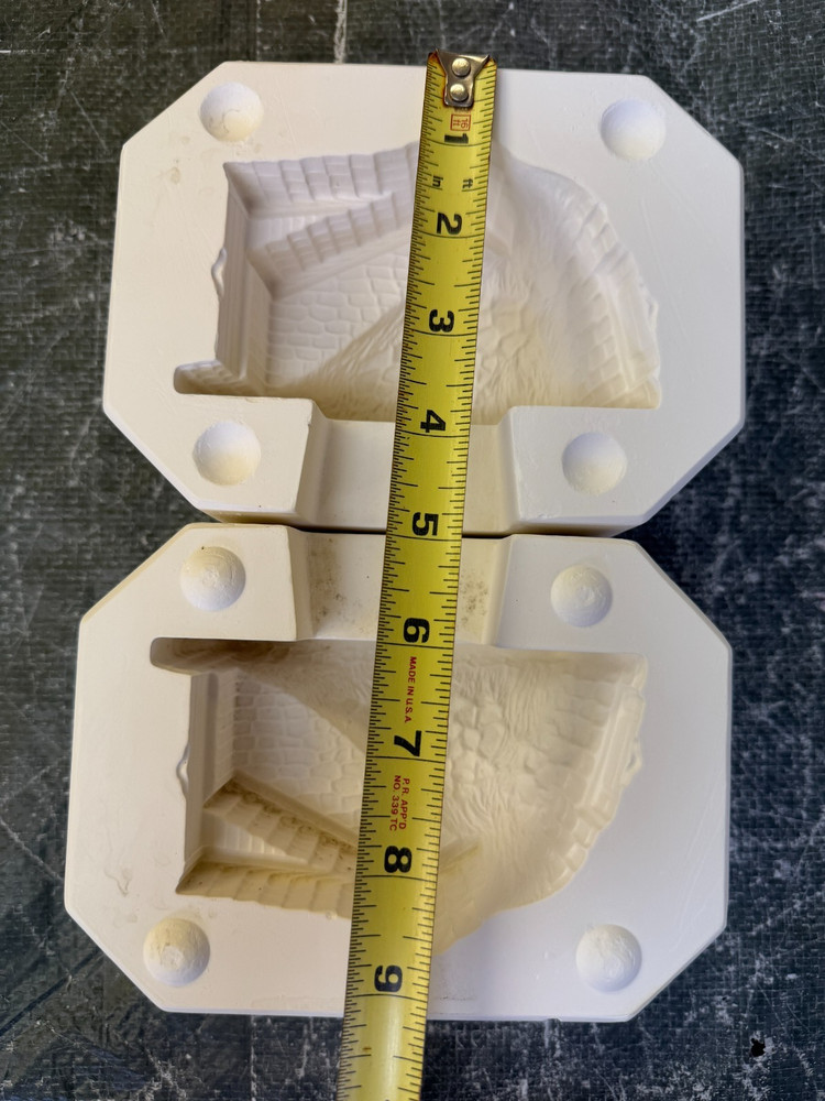 VINTAGE BYRON CERAMIC MOLD #BH-1471 SPRING HOUSE