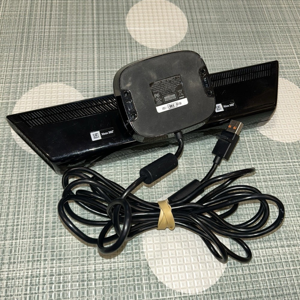 Microsoft Xbox 360 Kinect Sensor Bar Bundle w/AC Adapter + 2 Random Games TESTED