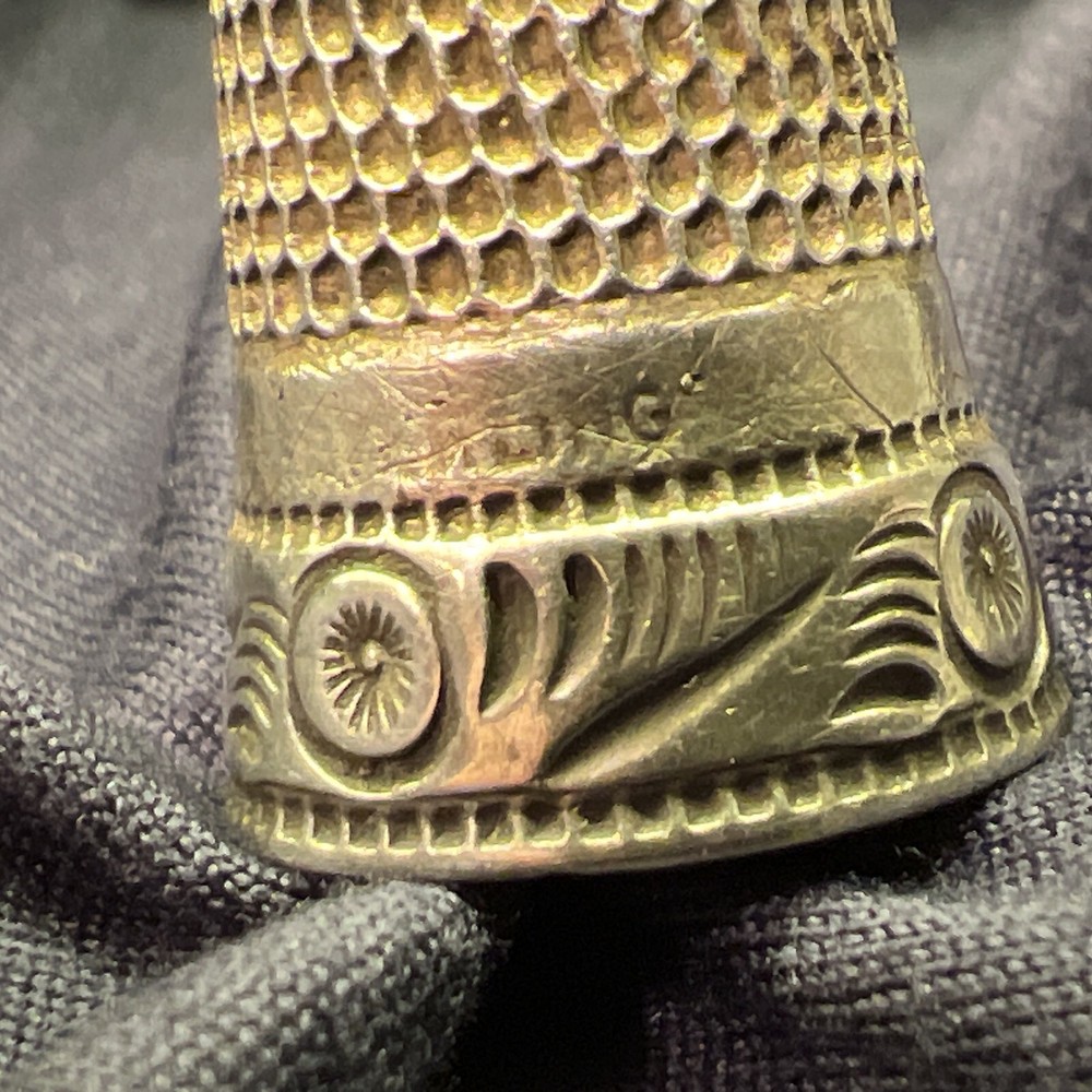 Antique Sterling Silver Thimble “Fluted No Monogram “Size Unknown”