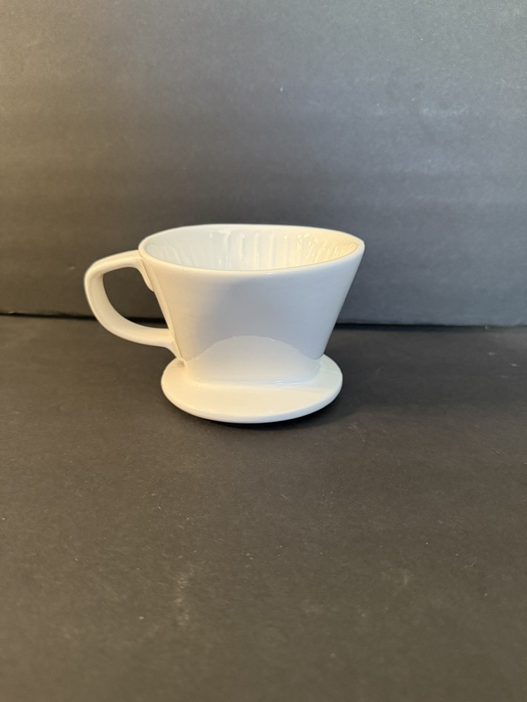 Pour Over Coffee Dripper, Ceramic Coffee Maker with 3 Holes Flat Bottom