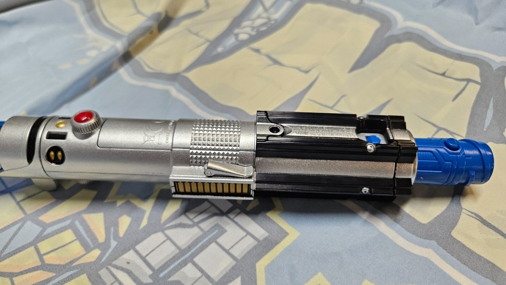 Star Wars Skywalker Blue Lightsaber Hasbro 2015 Extendable Electronic & Tested