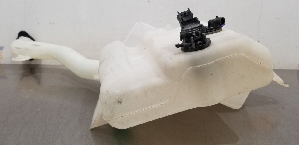 09 CHEVY CORVETTE C6 WINDSHIELD WASHER RESERVOIR