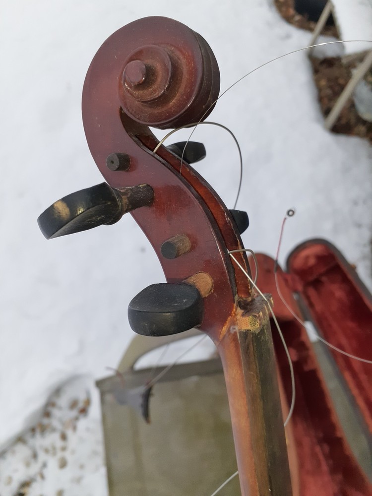 Old Antique Violin With Hard shell Case