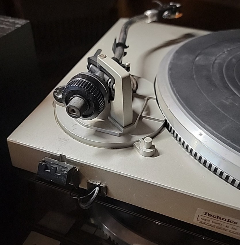 Technics SL-Q2 Direct Drive automatic Turntable