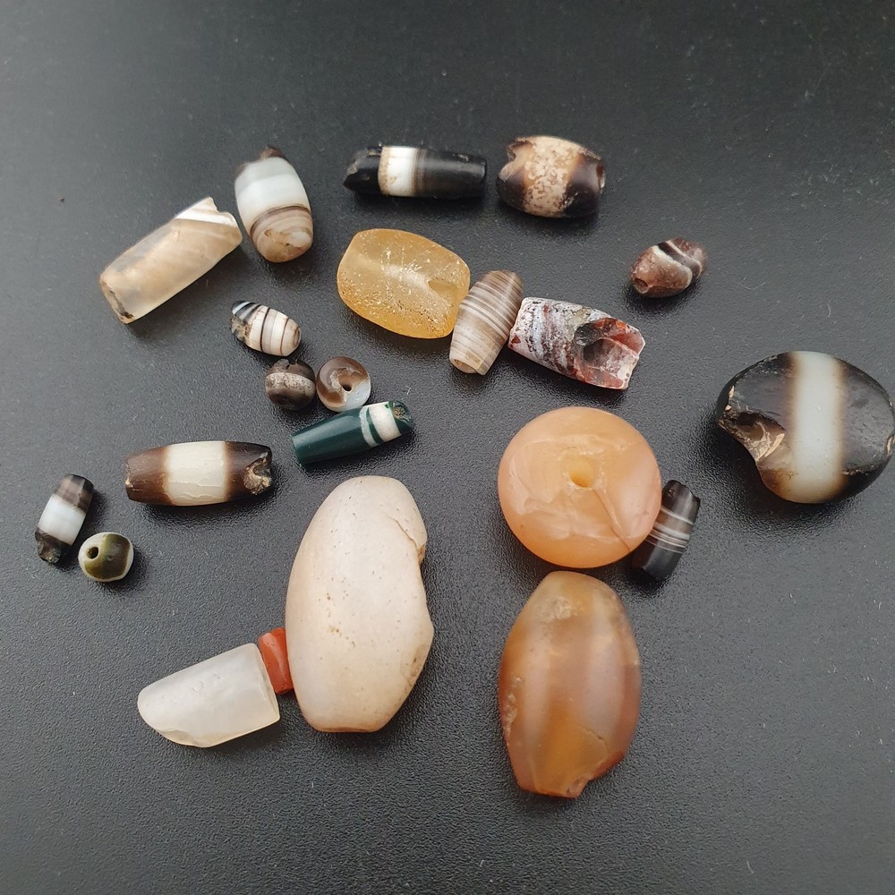 Ancient Suliemani Pattern Agate Beads Lot with Visible Damage
