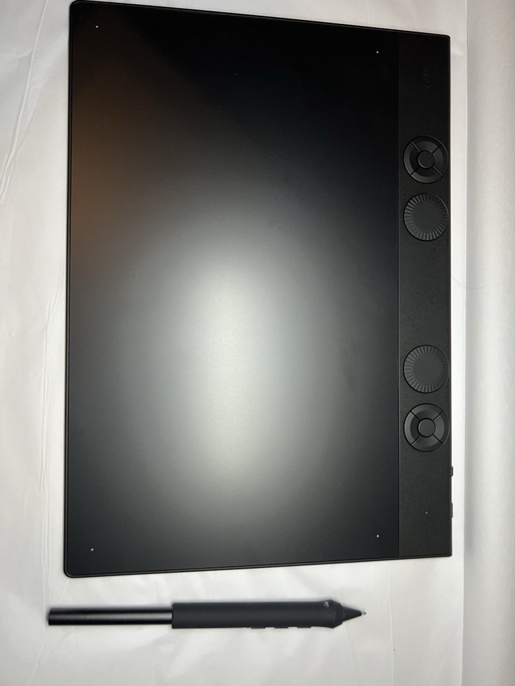 Wacom Intuos Pro Bluetooth Creative Pen Tablet, Large, Black ( No Accessories)