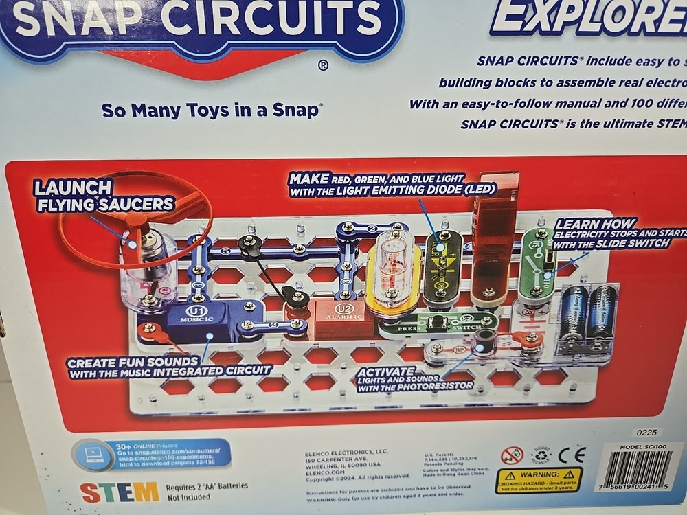 Snap Circuits SC-100 Electronics Exploration Kit, Over 100 Projects NEW Open Box