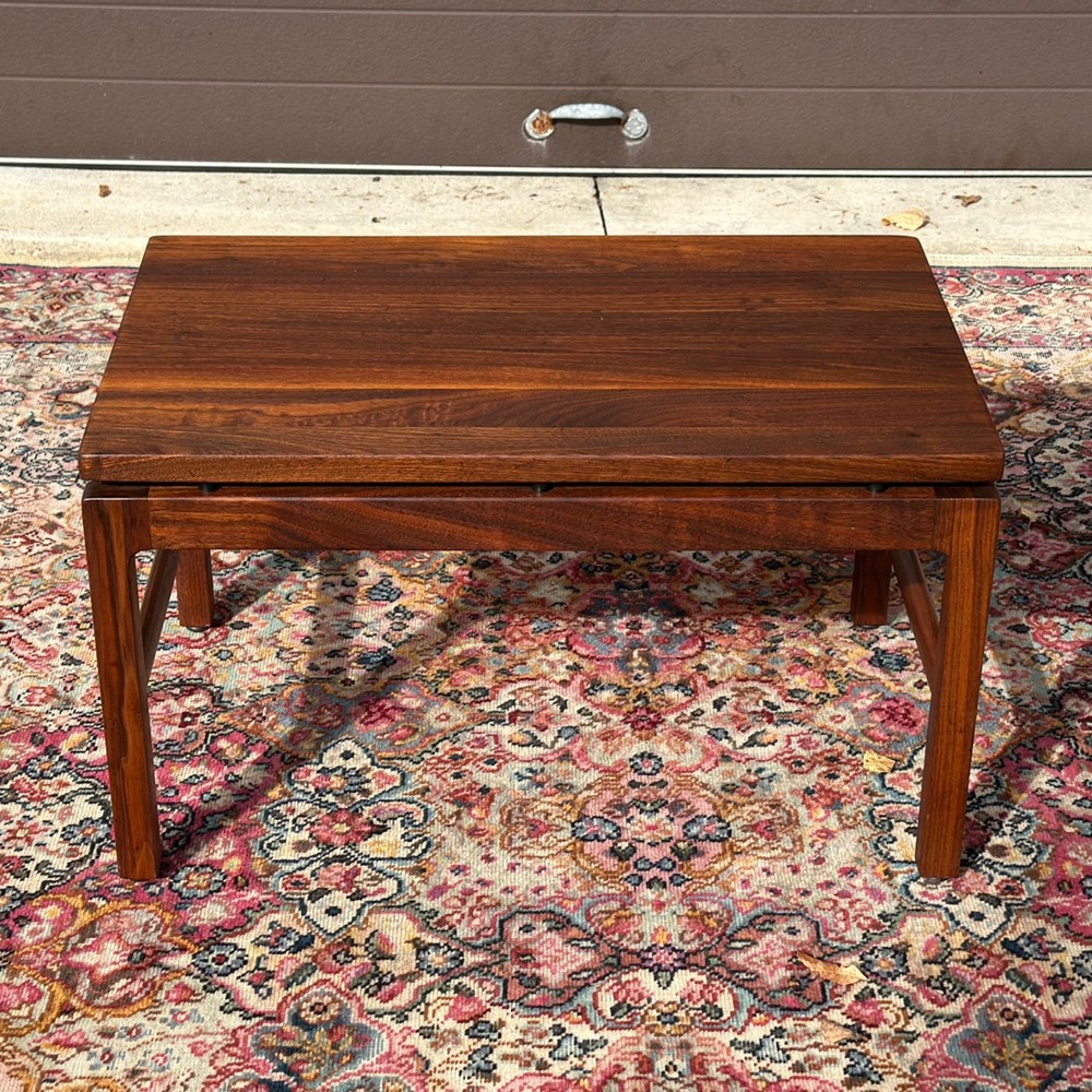 Mid-Century Modern Gunlocke Solid Walnut Floating Top Side Table Jens Risom