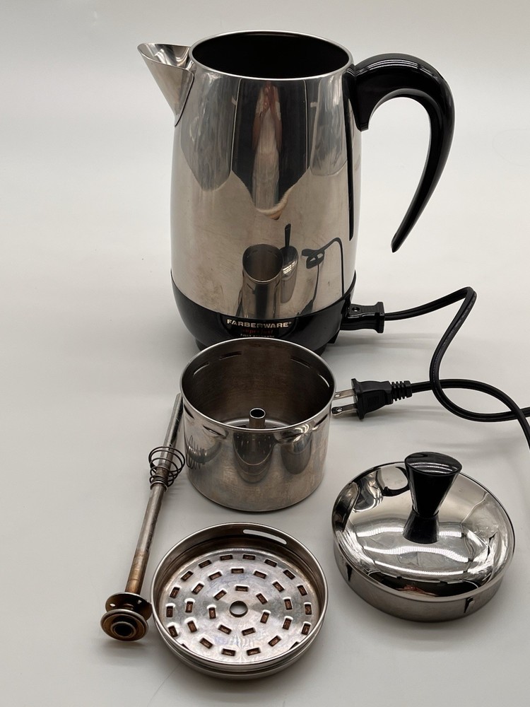 Farberware Super fast Automatic 8 Cup Coffee Percolator Model 138B Made USA