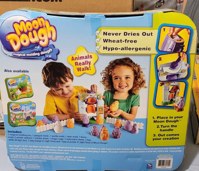 NEW Moon Dough Magic Zoo Walking Animals