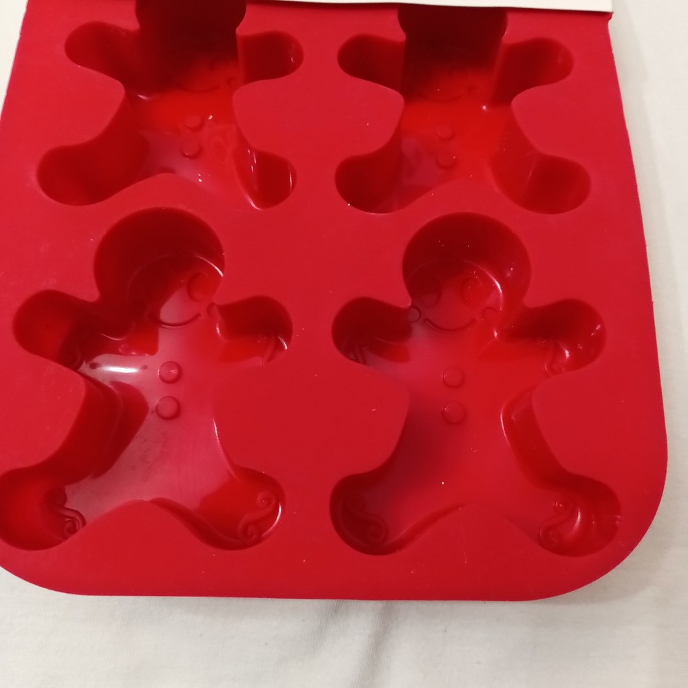New Celebrate It Gingerbread Man Silicone Baking Mold Makes 6