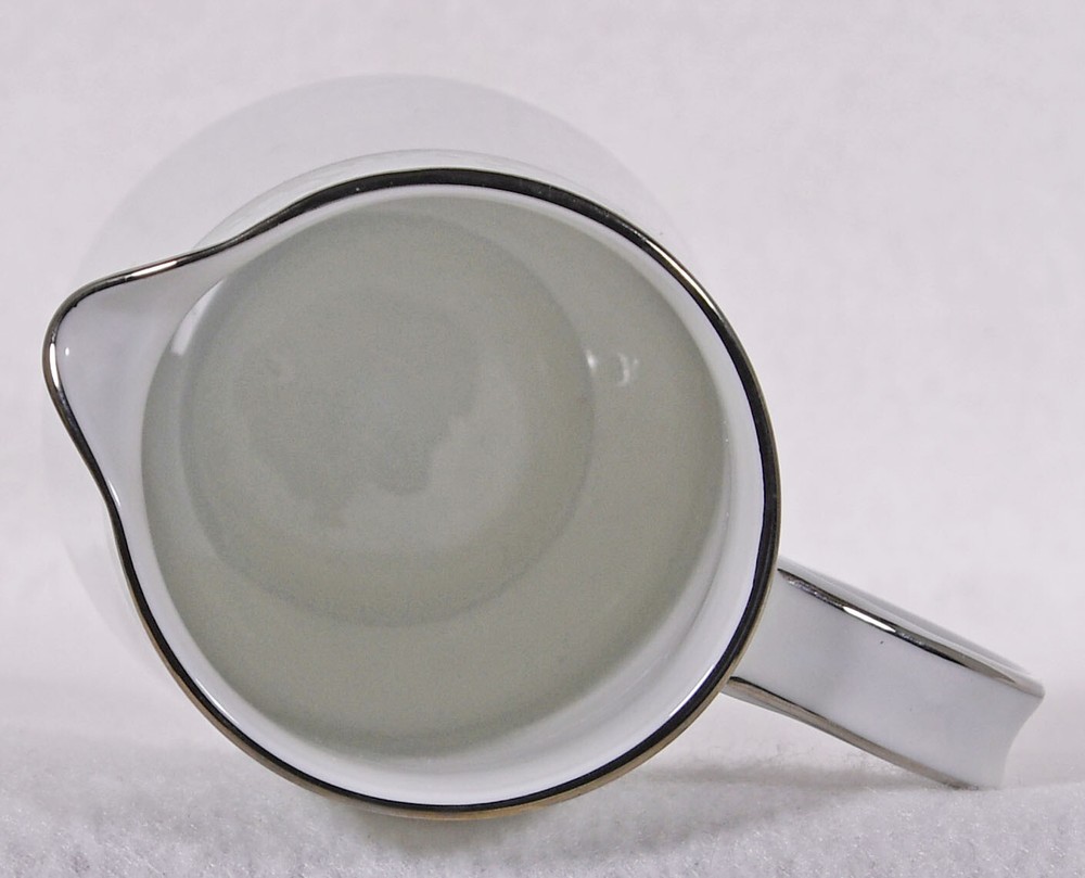 Noritake Vienne #6885 Creamer (3 3/4")