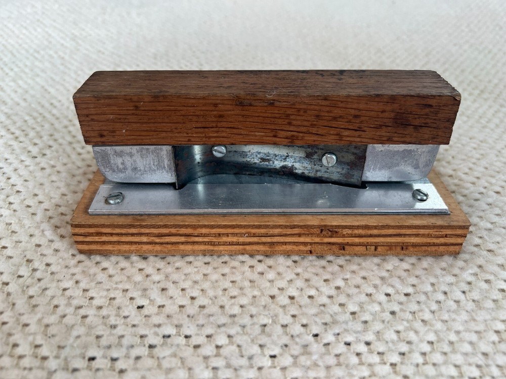 Waterloo Archery Arrow Featger Cutter