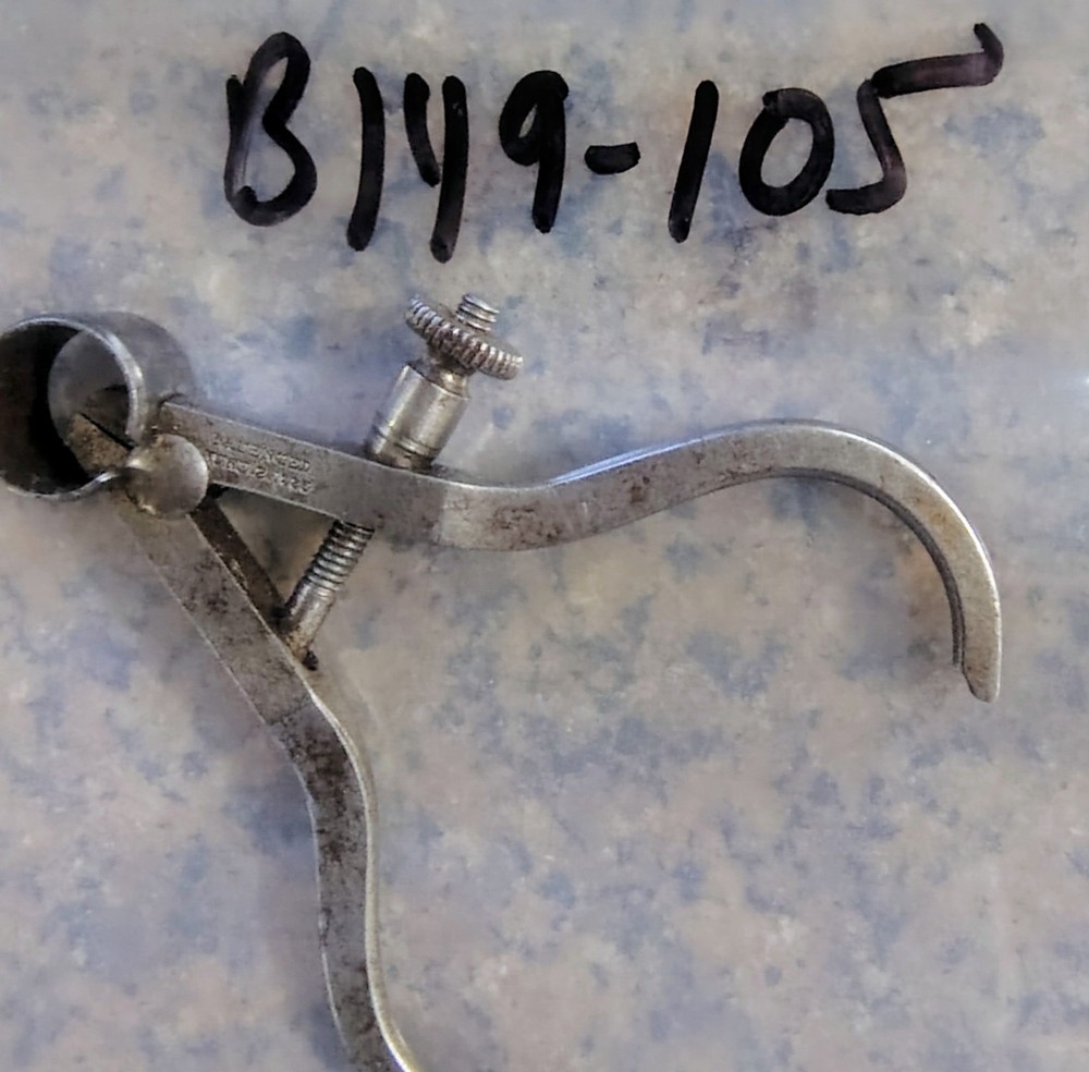 🗽 VINTAGE MINI 1-1/2" OD CALIPER