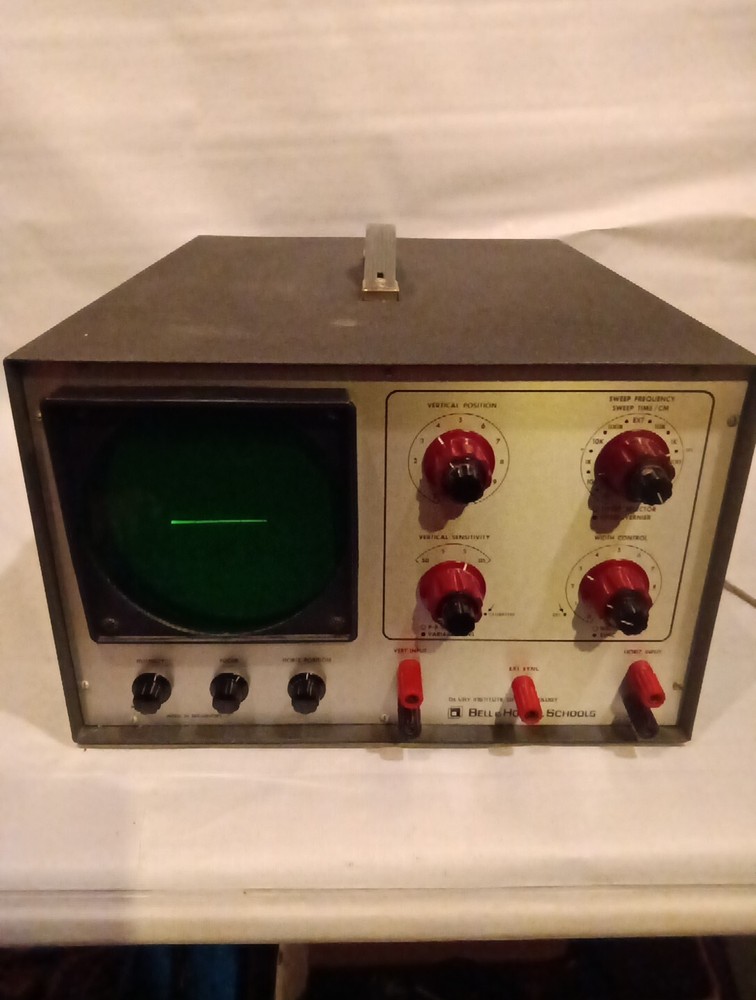 Bell & Howell School Model 34   Oscilloscope