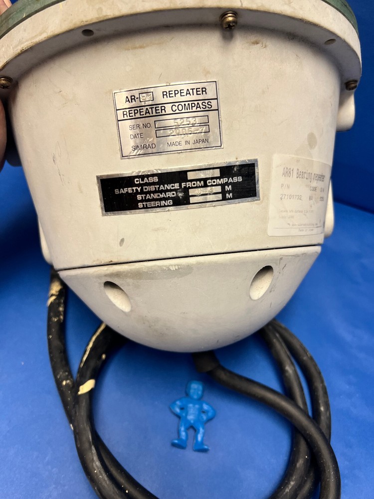 SIMRAD AR81 Bearing Repeater Compass 27101732