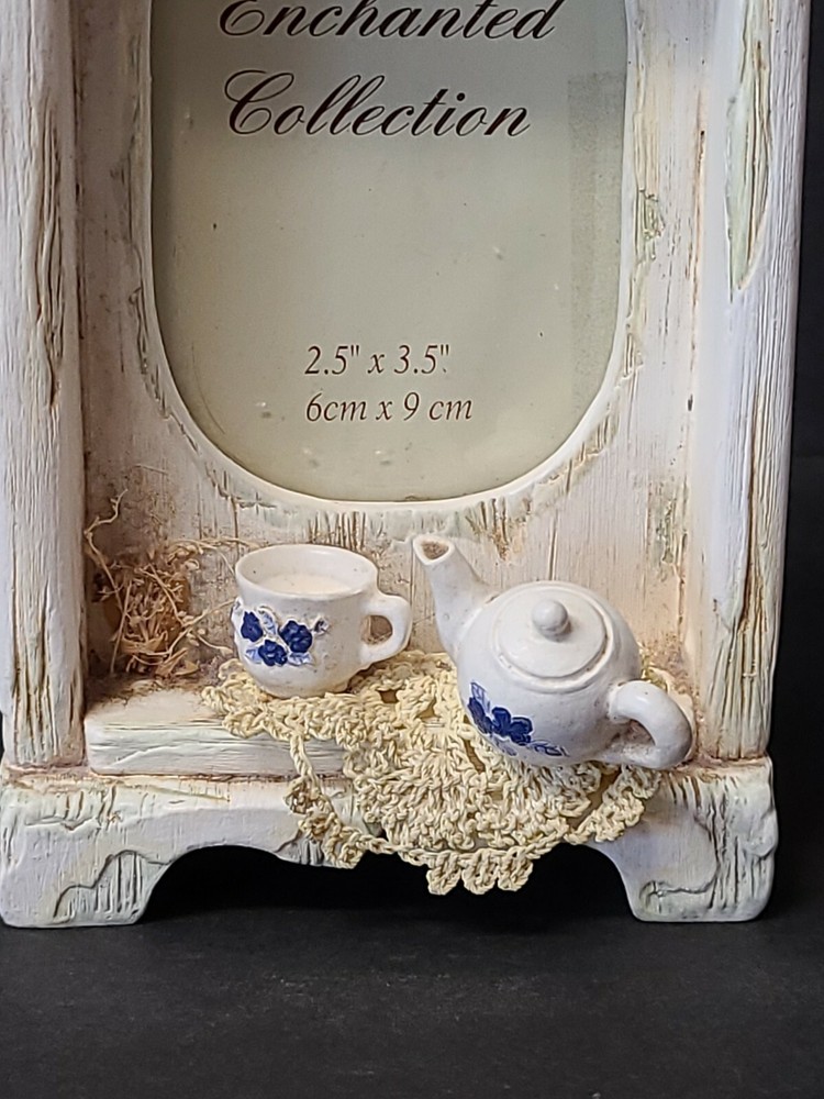 The Enchanted Collection Clock/picture Frame