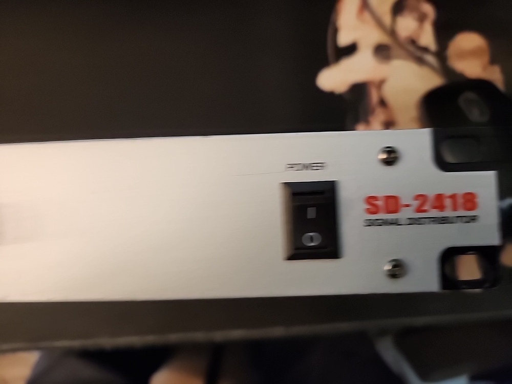 Nady System Stereo Signal Distributor SD-2418