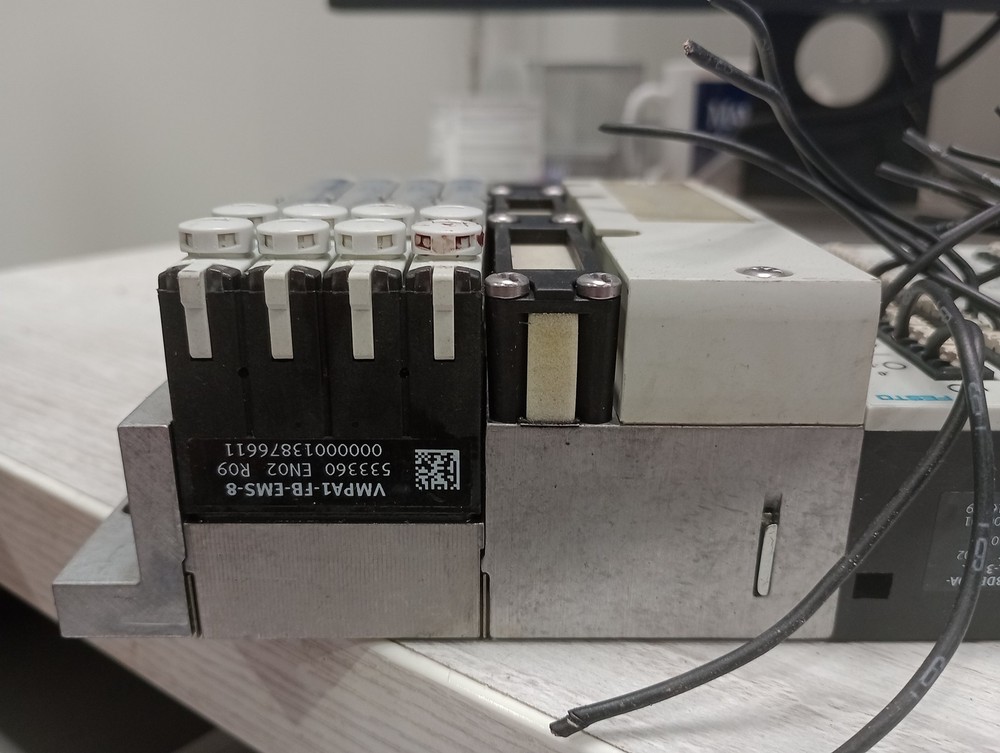 Festo pneumatic controller