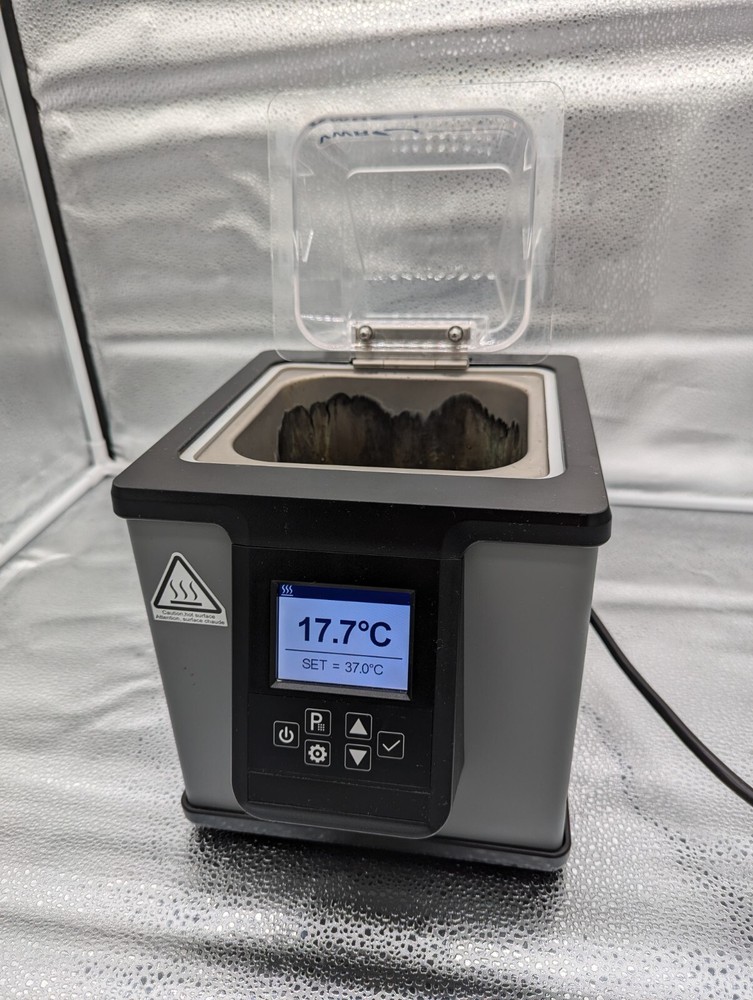 Polyscience WBE02 2L Water Bath Used See Ad