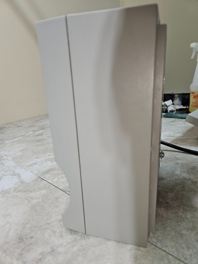 Conmed Hyfrecator 2000 with mounting plate.