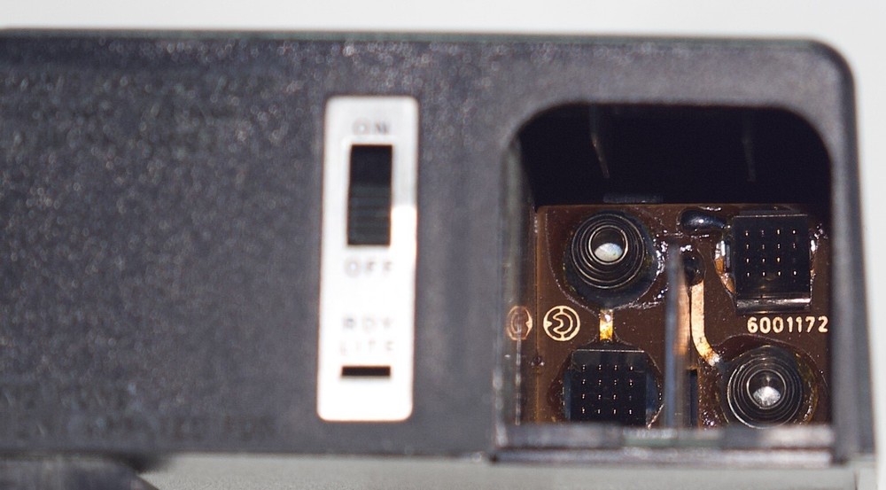 ITT MagicFlash Electronic Flash EF-211 Polaroid One Step & Pronto Cameras