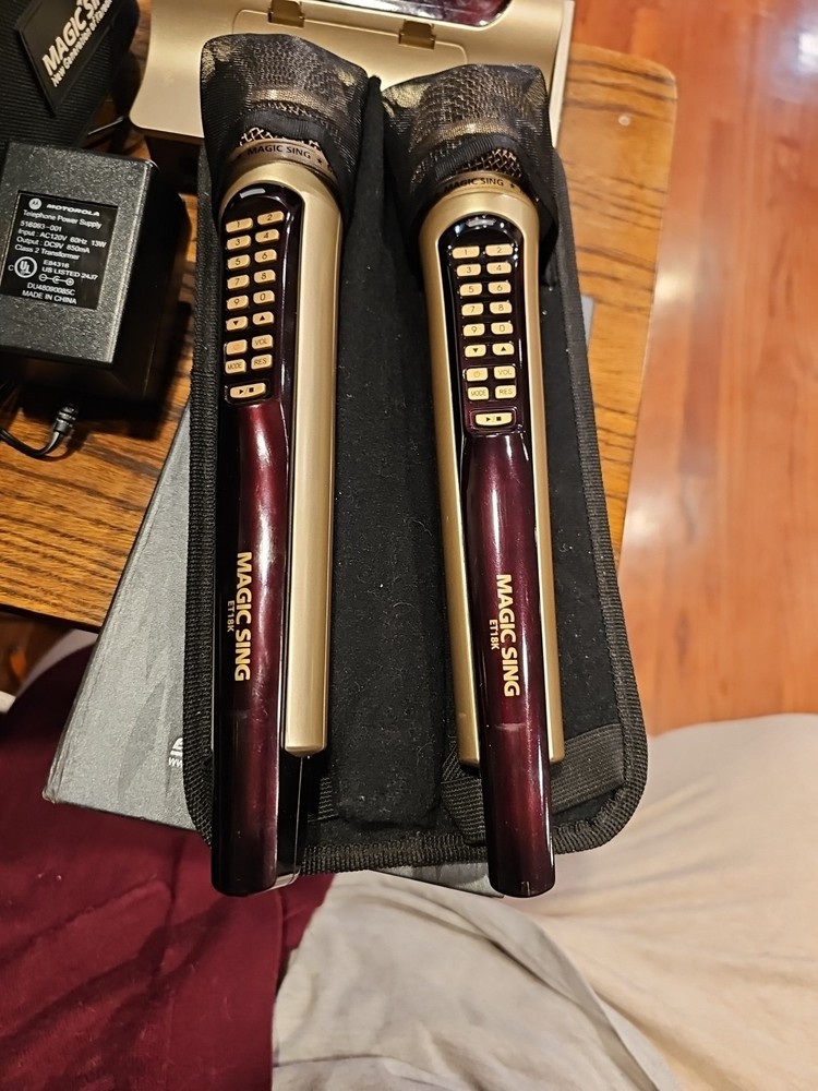 Magic Sing ET18K Wireless Karaoke System