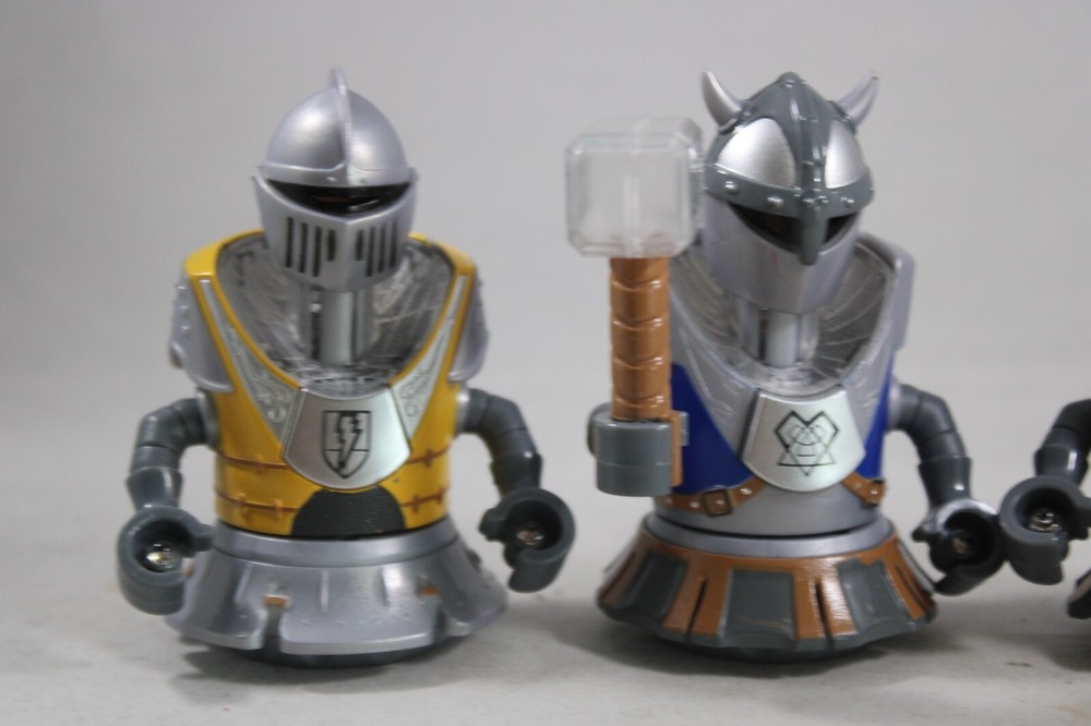 Hexbug Micro Titans Vortex Brawler Bots Samurai and Knight Viking Lot