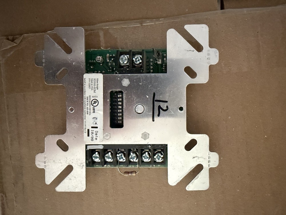 Silent Knight SD500-SDM  2-Wire Smoke Detector Module