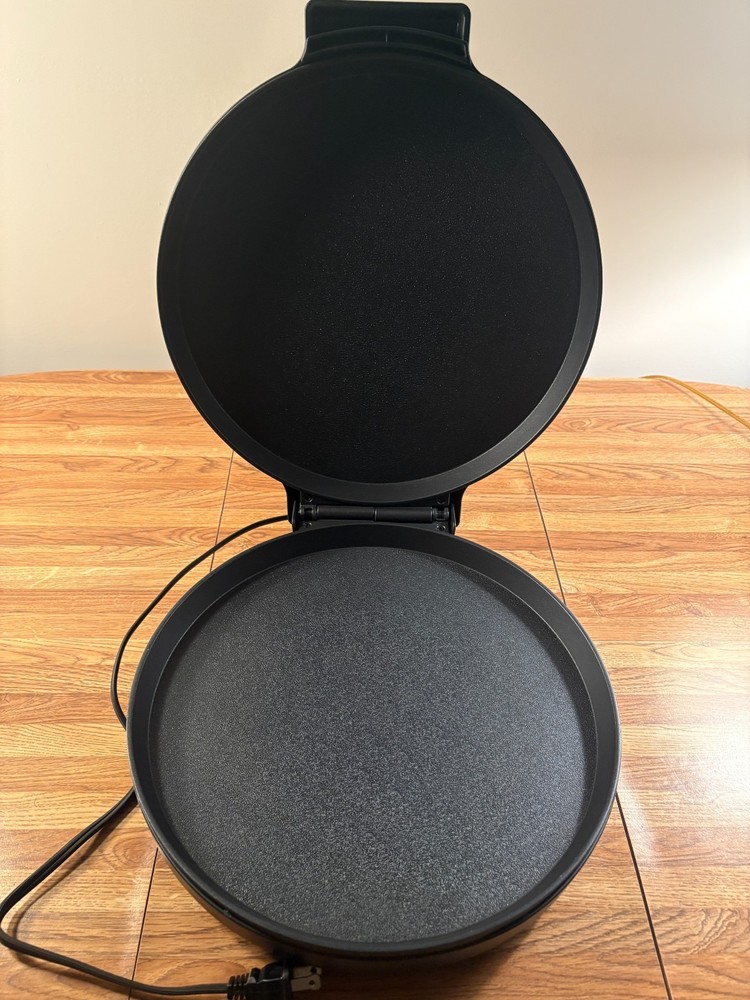 🔥 Chefman 12” Electric Pizza Maker – Midnight Black