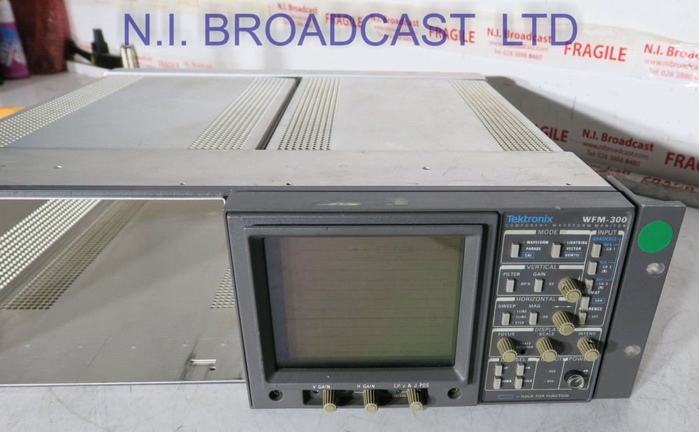 Tektronix wfm300 waveform vectorscope composite / component. excellent