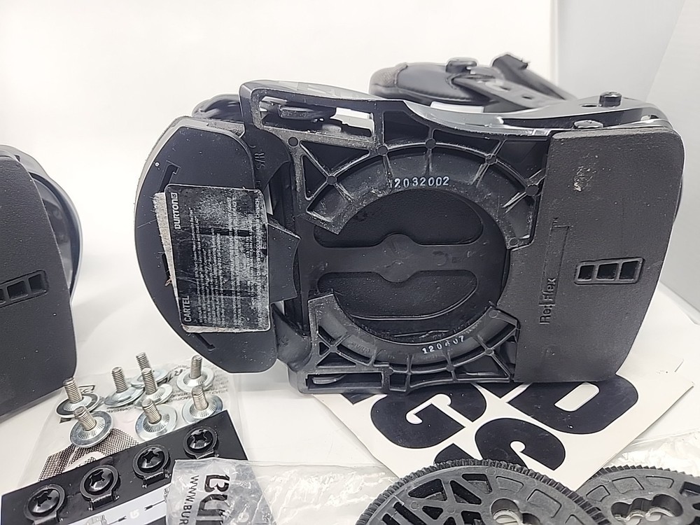 Burton Cartel Flex Snowboard Bindings Small Black Complete w/ Hardware