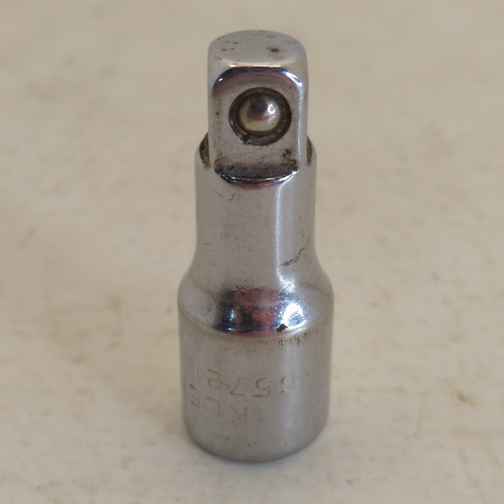 Klein Tools 65721 1-1/2-Inch Extension with 3/8-Inch Socket Size