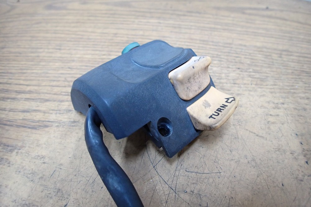 1994 BMW R1100RS RIGHT HAND SWITCH CONTROL BUTTON SEE DESCRIPTION