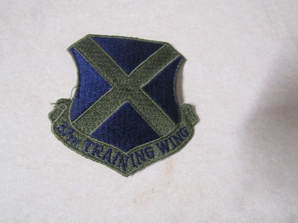 MILITARY PATCH MUCH OLDER US AIR FORCE 37TH TRAINING WING