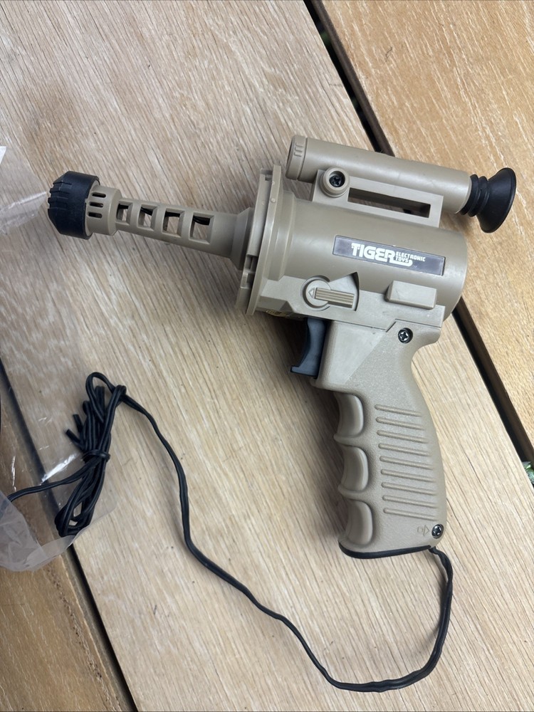 Tiger Electronics Spy scope Toy