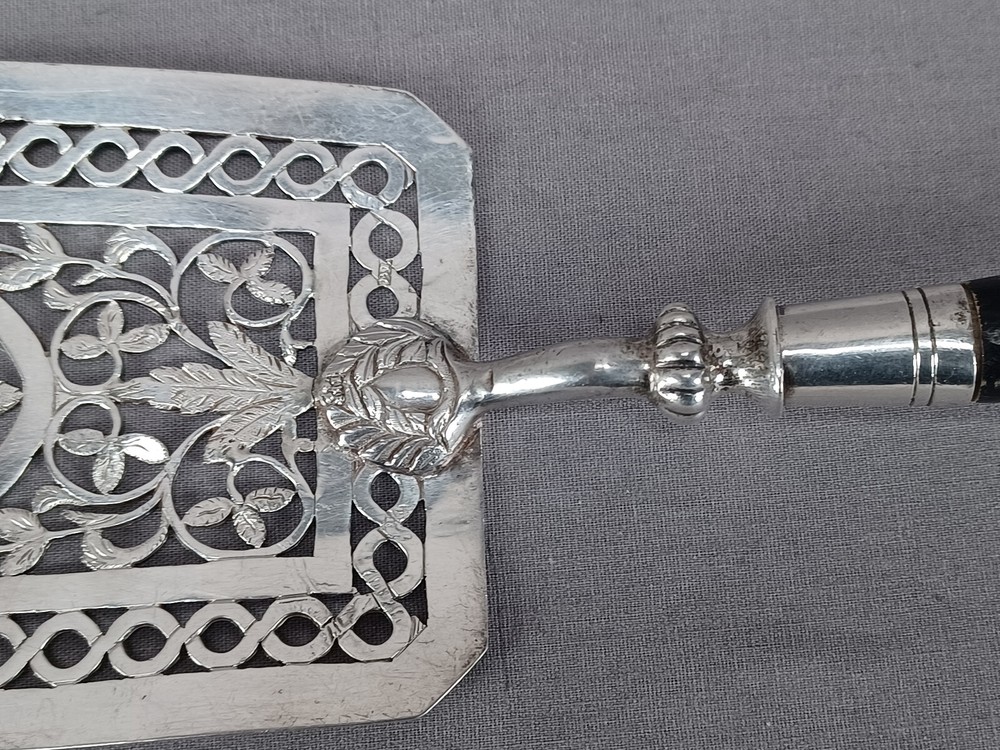 19th Century Austrian Floral Openwork 13 Loth Silver Ebonized Wood Fish Slice